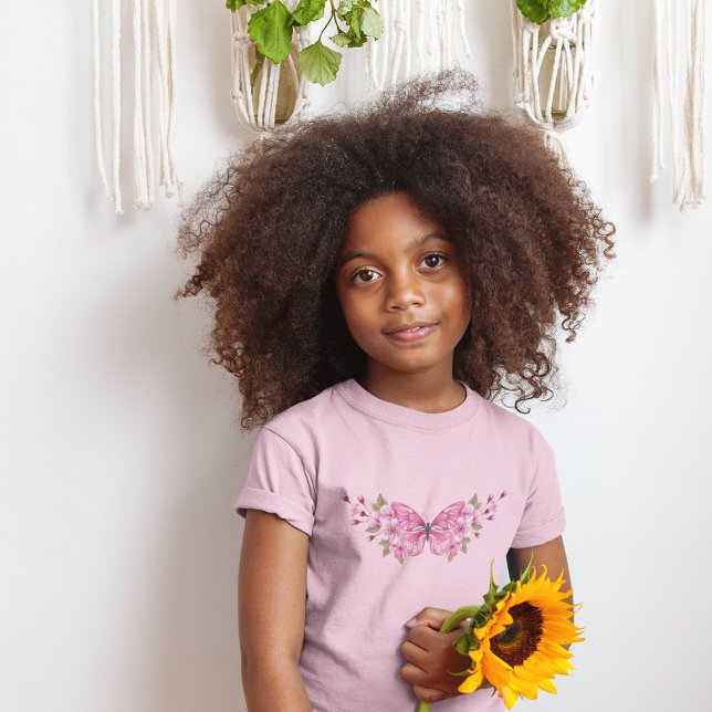 Rosa Schmetterling mit Sakura T-Shirt (Von Creator hochgeladen)