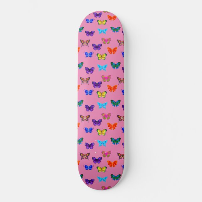 Rosa Schmetterlinge Muster Skateboard (Vorderseite)