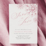 Rosa Schnee in Liebe Brautdusche Einladung<br><div class="desc">Feiern Sie die Liebe mit unserem rosa Schnee in Liebe Bridal Dusche Einladung, mit zarten Aquarellschneeflocken in einem weichen Rosa. Die elegante Kalligraphie-Schrift, gepaart mit subtilen silbernen Glitzer-Akzenten, fügt eine schicke, festliche Touch hinzu, perfekt für ein winterliches Wunderland-Brautparty. Dieses Design vereint den gemütlichen Charme des Winters und strahlt zeitlose Eleganz...</div>