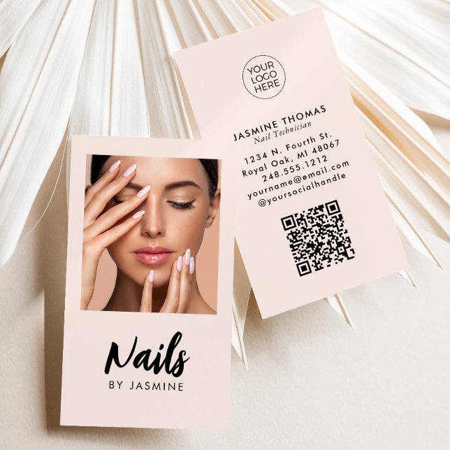 Rosa Schrift-Logo QR-Code Foto Nagelstudio Visitenkarte (Von Creator hochgeladen)