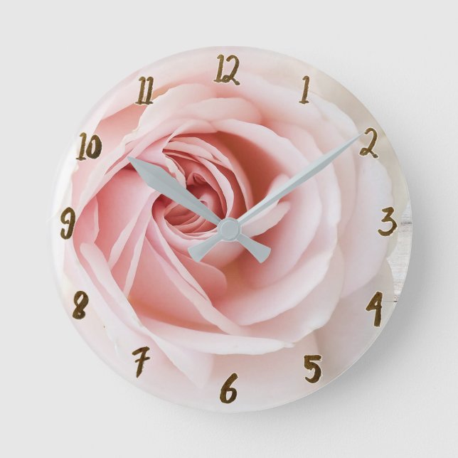 Rosa Shabby Chic Weiß Holz Bauernhof Blumen Runde Wanduhr (Vorderseite)