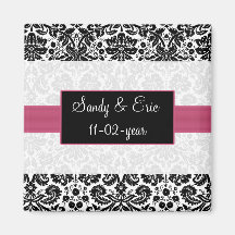 Rosa Speichern des Datums-Magneten