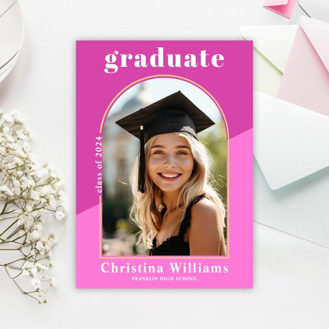 Rosa Stilvoll Moderner Foto Abschluss Ankündigung (Pink Stylish Modern High School Photo Graduation Announcement)