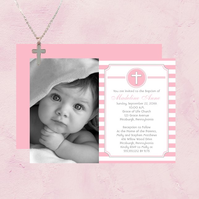 Rosa Streifen Girl Foto Taufe Einladung (Cross Pink and White Stripes Girl Photo Baptism Invitation)