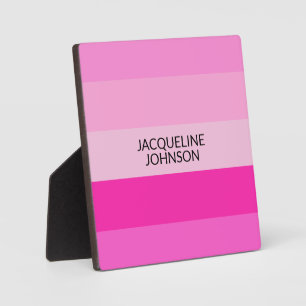 Rosa Streifen Moderne und feminine Monogrammbezeic Fotoplatte