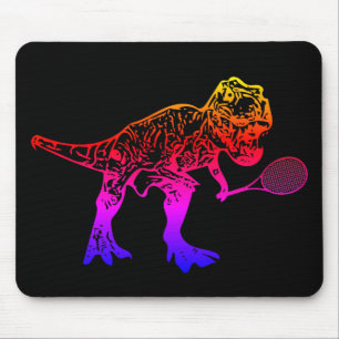 Rosa T-Rex Dinosaur Tennis Player auf schwarz Mousepad