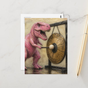 Rosa T-Rex schlägt einen Gong Postkarte