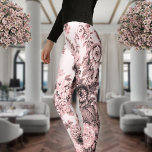 Rosa Tone Vintages Blumenmuster Grosses Muster Leggings<br><div class="desc">Ein überdimensionales Muster von rot-rosa getönten Vintagen Blume,  die digitalisiert und farblich gefärbt wurden.</div>