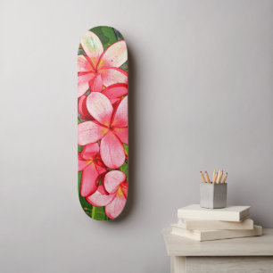 Rosa tropische Frangipani-Kunst Skateboard