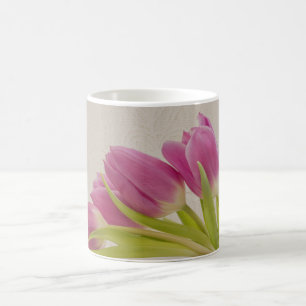 Rosa Tulips und Spitzen Tasse