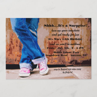 Rosa Turnschuh-Einladung Einladung