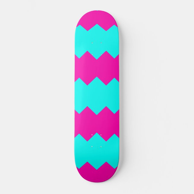 Rosa-u. Skateboard (Vorderseite)