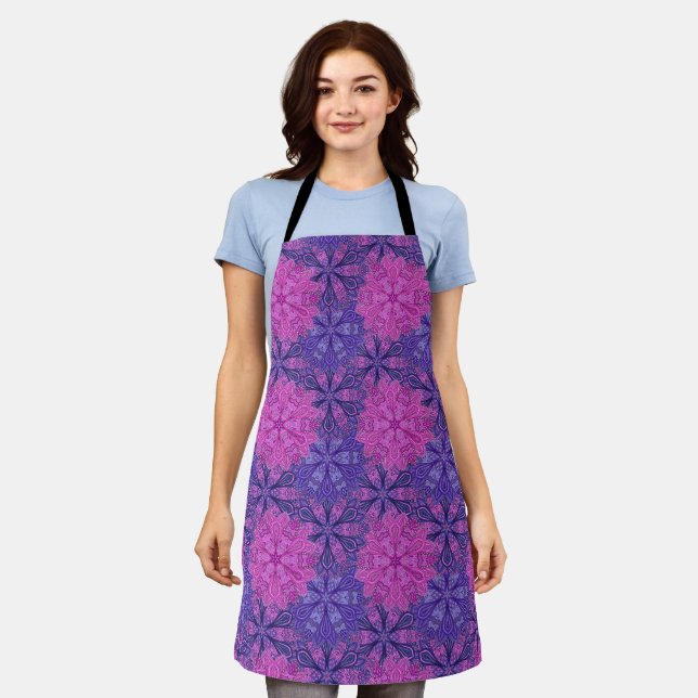 Rosa und blau farbenfrohes Mandala-Muster Schürze (Getragen)