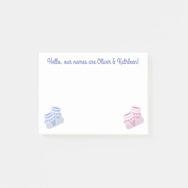 Rosa und blaue Babysocken Post-it Klebezettel (Vorderseite)