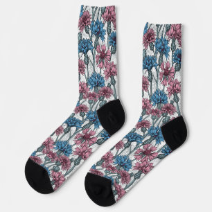 Rosa und blaue Kornblumen auf weiß Socken