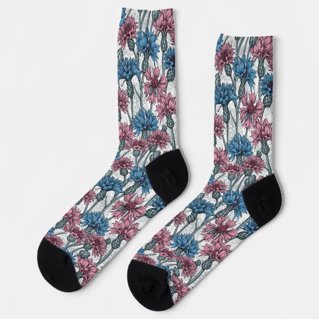 Rosa und blaue Kornblumen auf weiß Socken (Linkes Detail)