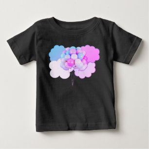 Rosa und blaue Luftballons in Wolken Baby-T-Shirt Baby T-shirt