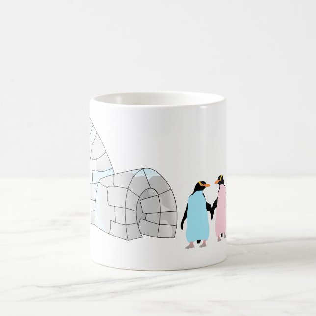 Rosa und blaue Pinguine im Iglu Kaffeetasse (Mittel)