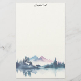 Rosa und blaue Wasserfarbenberge und dunkle Kiefer Briefpapier