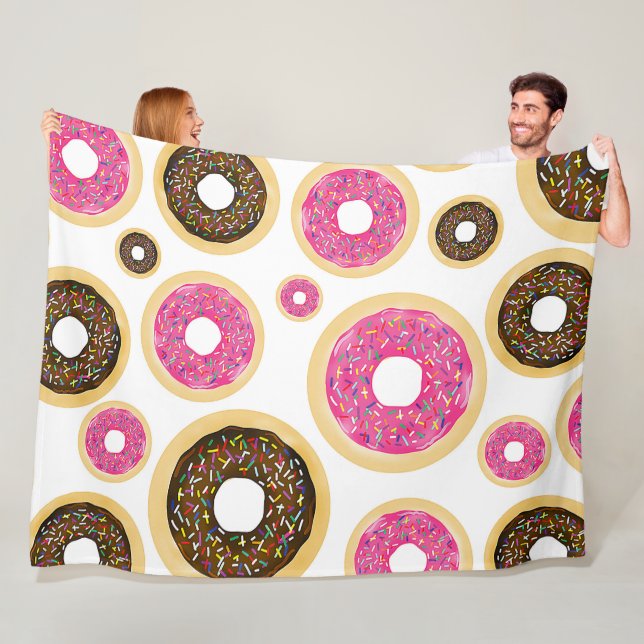 Rosa und braun Sprinkle Donuts Moderner Spaß Niedl Fleecedecke (Beispiel)