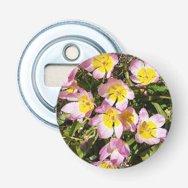 Rosa und gelbe Blumen Button Flaschenöffner