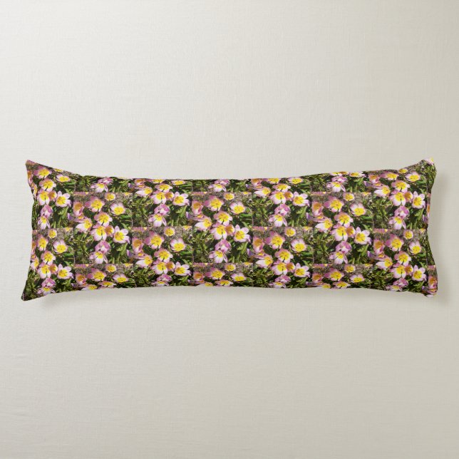 Rosa und gelbe Blumen Seitenschläferkissen (Vorderseite)