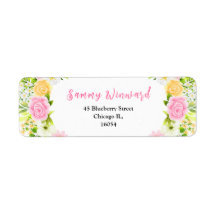 Rosa und gelbe Blüten und Brautparty in Foliage