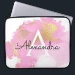 Rosa und goldene Foil Wash Girl Laptopschutzhülle<br><div class="desc">Blush Pink und Gold Foil Modernes und elegantes Monogram Laptop Gehäuse. Dieser Fall kann so angepasst werden,  dass er Ihren Anfangs- und Vornamen enthält. Wenn Sie passende Artikel wünschen,  wenden Sie sich bitte an den Designer.</div>