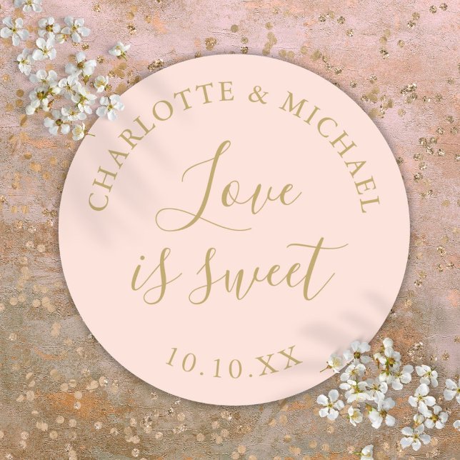 Rosa und goldene Liebe ist süße Gastgeschenk Hochz Runder Aufkleber (Blush Pink And Gold Love Is Sweet Wedding Favor Classic Round Sticker)