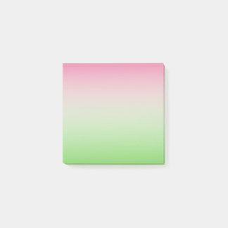 Rosa und grüne AKA Post-it Klebezettel