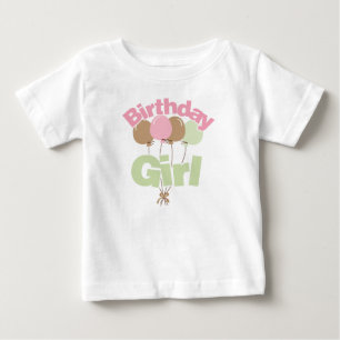 Rosa und grüne Geburtstagskarte Baby T-shirt