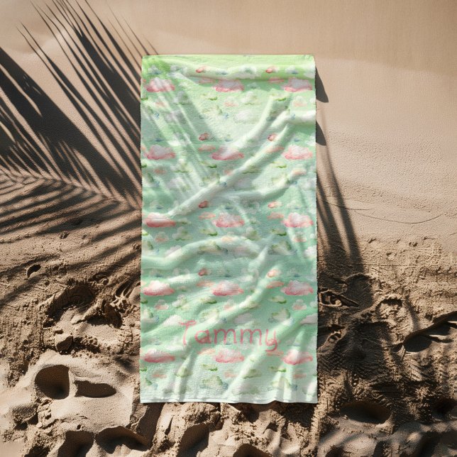 Rosa und grüne Wolkenmädchen Strandtuch (Von Creator hochgeladen)