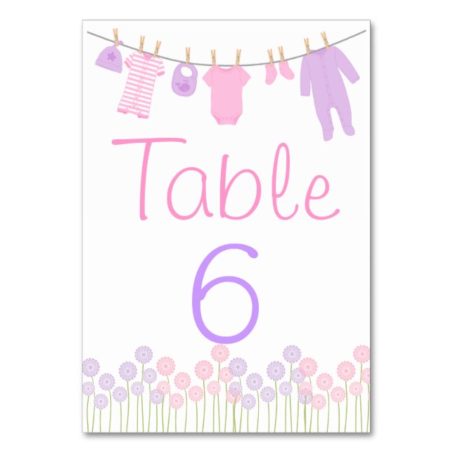 Rosa und Lila Kleine Kleiderdusche Tischkarte Tischnummer (Vorderseite)