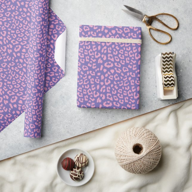 Rosa und Lila Leopard-Druckmuster Geschenkpapier (Kunsthandwerk)