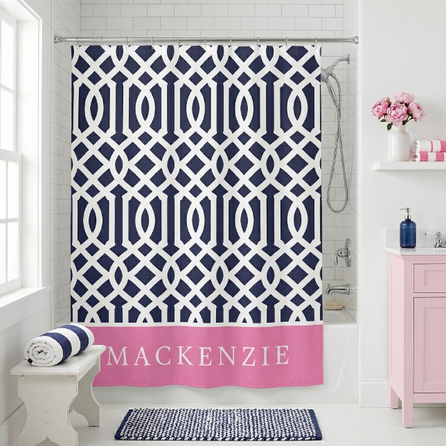 Rosa und Navy Trellis Monogram Duschvorhang (Von Creator hochgeladen)
