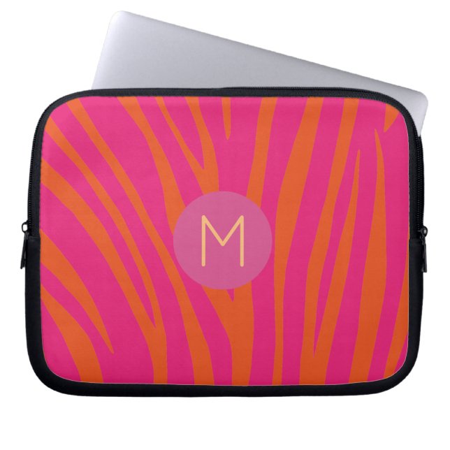 Rosa und orange Zebrastreifen modernes Monogramm Laptopschutzhülle (Vorderseite)