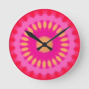 Rosa und orangefarbenes Mandala Runde Wanduhr