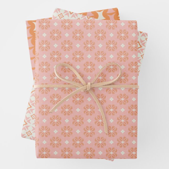 Rosa und orangefarbenes Set aus Blumenpapier Geschenkpapier Set (Beispiel)
