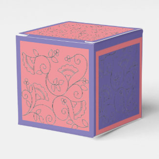 Rosa und Perpule Geschenkschachtel