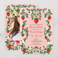 Rosa und Rote Blüten Erdbeeren Brautparty