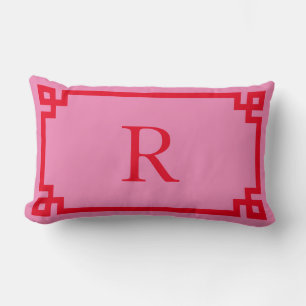 Rosa und rote griechische Schlüssel-Monogramm Lendenkissen