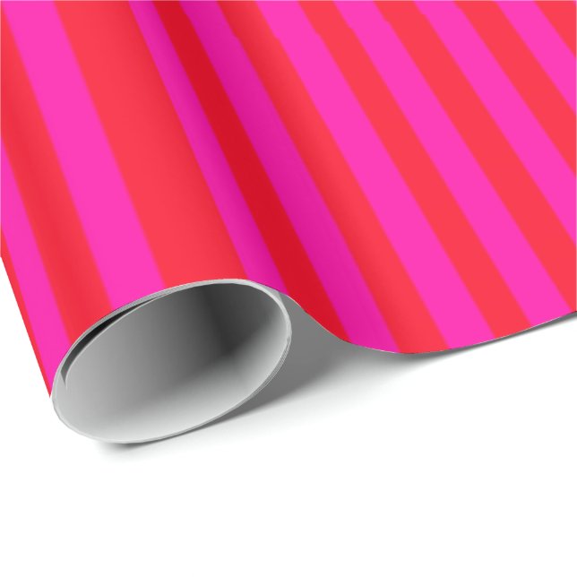 Rosa und roter Streifen Goth Wrapping Paper Geschenkpapier (Rolleneckpunkt)