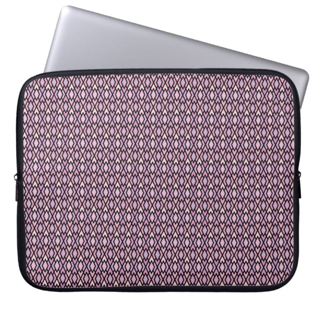 Rosa und schwarze Raute Laptopschutzhülle (Vorderseite)