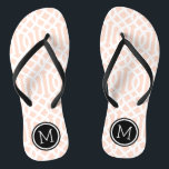 Rosa und schwarze Trellis Flip Flops<br><div class="desc">Maßgeschneiderte,  bedruckte Flop-Sandalen mit einem stilvollen,  modernen Trellis-Muster und einem eigenen Monogramm oder einem anderen Text in einem Kreisrahmen. Klicken Sie auf Anpassen,  um Schriftart und Farben zu ändern oder eigene Bilder hinzuzufügen,  um ein einzigartiges Design zu erstellen!</div>
