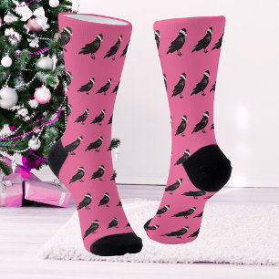 Rosa und schwarzer Krähen-Santa-Frohe Pinkmas Vint Socken