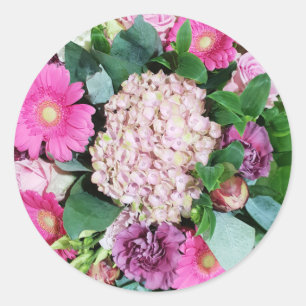 Rosa und violette Blumenarrangement Runder Aufkleber