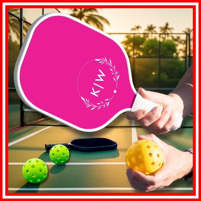 Rosa und Weiß | Monogram für moderne Initials Pickleball Schläger (Pink and White | Modern Initials Monogram Pickleball Paddle)