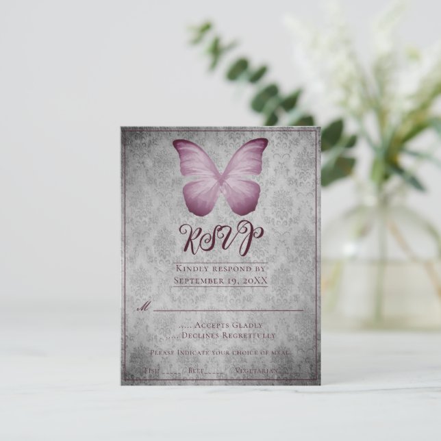 Rosa Vintage Schmetterlingsmaske Hochzeitssonne UA RSVP Karte (Stehend Vorderseite)