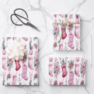 Rosa Weihnachtsverpackung mit Strümpfen Kiefernzwe Geschenkpapier Set