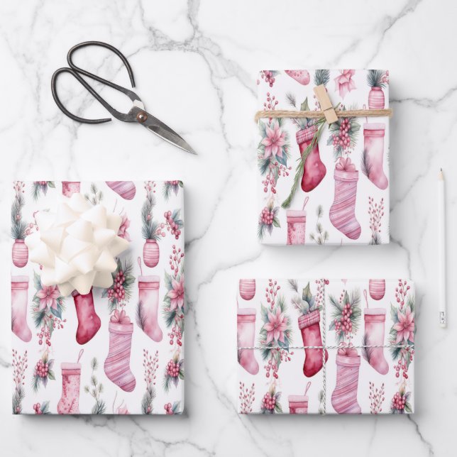 Rosa Weihnachtsverpackung mit Strümpfen Kiefernzwe Geschenkpapier Set (Vorderseite)